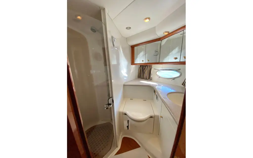slider 5 Sunseeker Predator 58