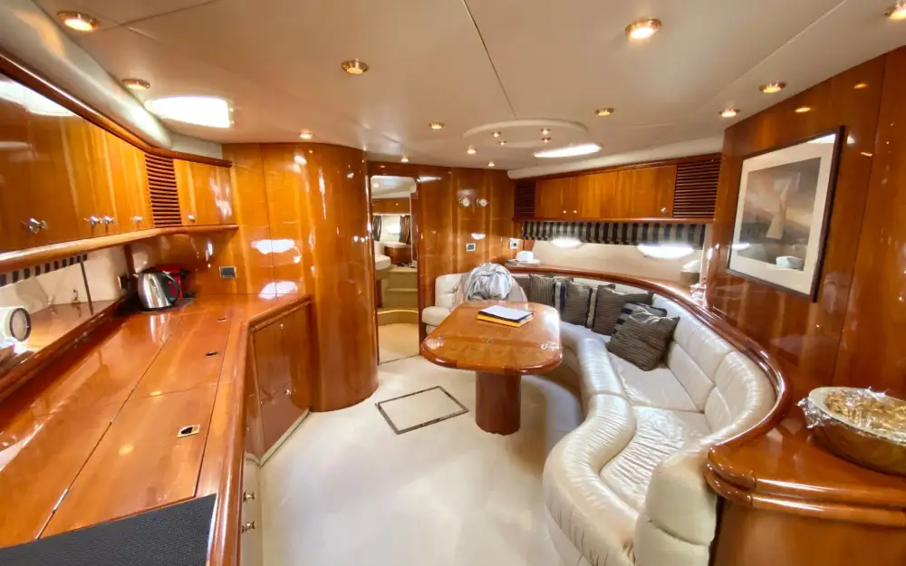 slider 7 Sunseeker Predator 58