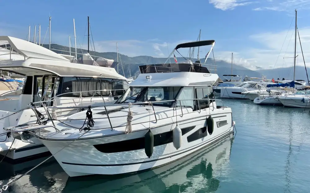 slider 0 Jeanneau Merry Fisher 1095