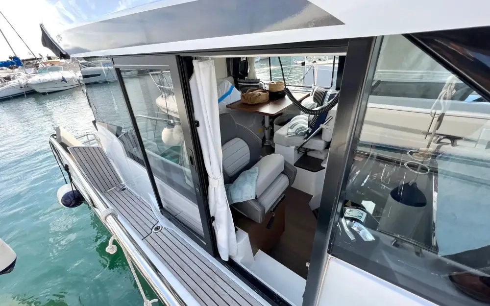slider 10 Jeanneau Merry Fisher 1095
