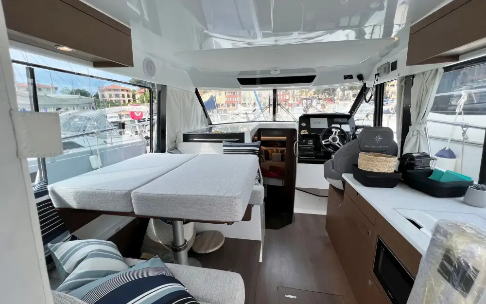 slider 21 Jeanneau Merry Fisher 1095