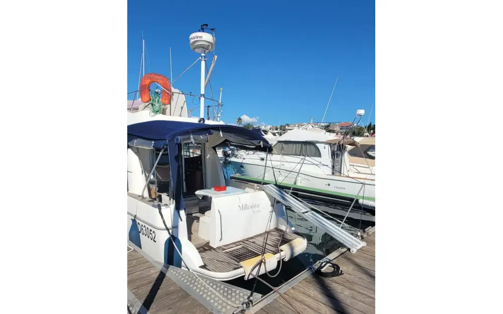slider 2 Jeanneau Merry Fisher 925 Fly