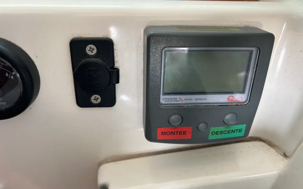 slider 35 Jeanneau Merry Fisher 925 Fly