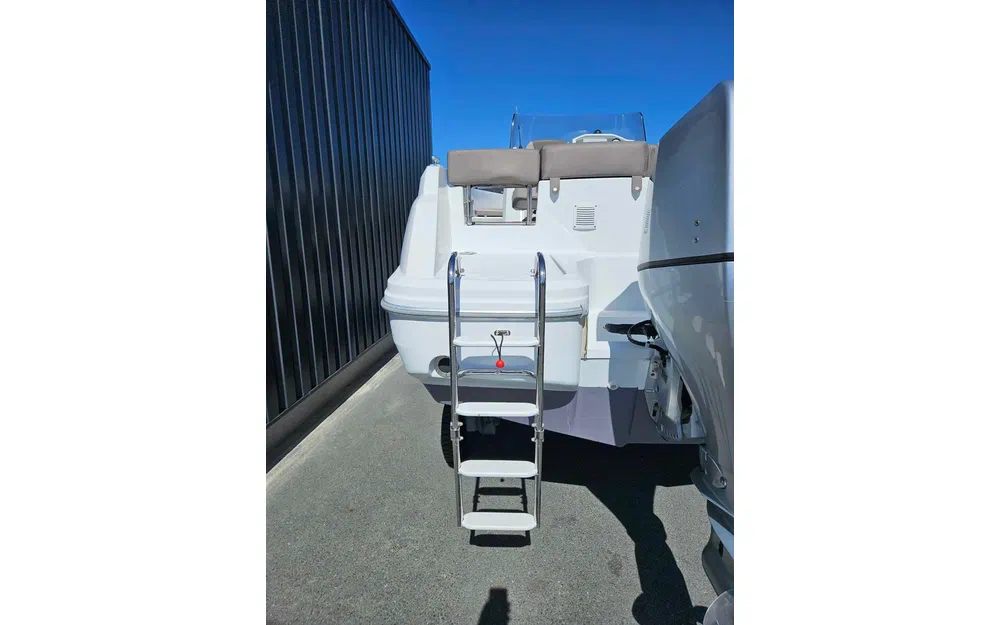 slider 6 Jeanneau Cap Camarat 6.5 CC