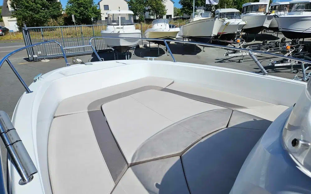 slider 9 Jeanneau Cap Camarat 6.5 CC