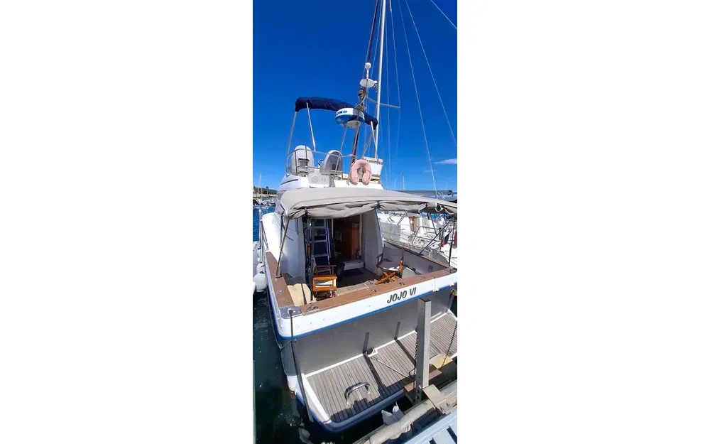 slider 0 Beneteau Antares 10.80 Fly