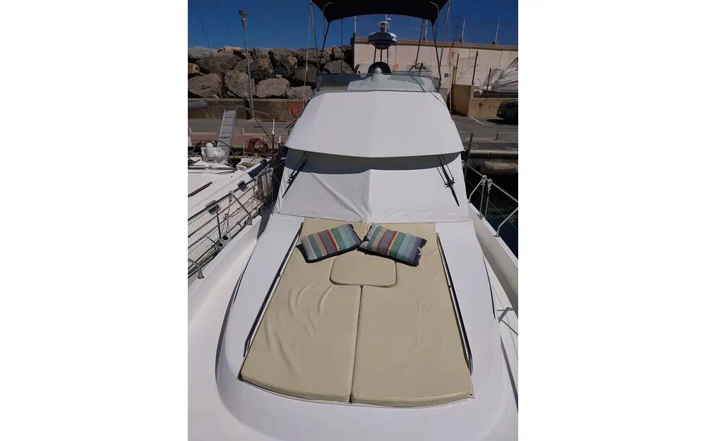 slider 46 Beneteau Antares 10.80 Fly