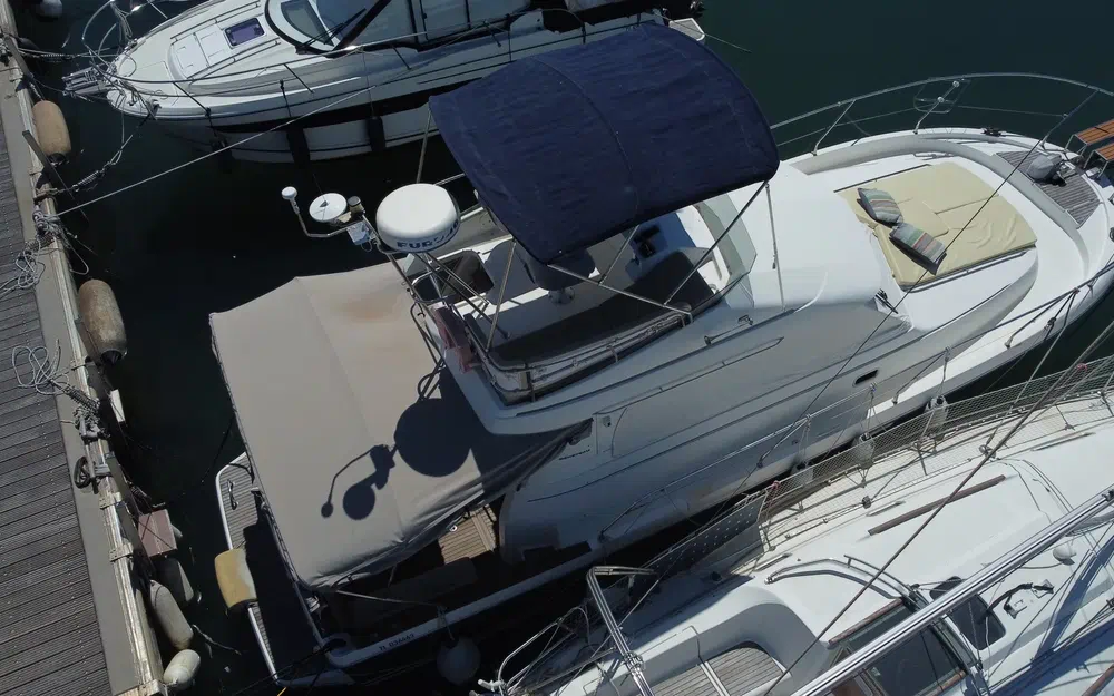 slider 50 Beneteau Antares 10.80 Fly
