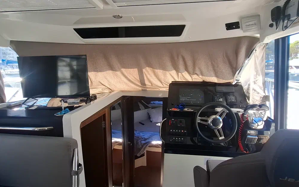 slider 36 Jeanneau Merry Fisher 1095