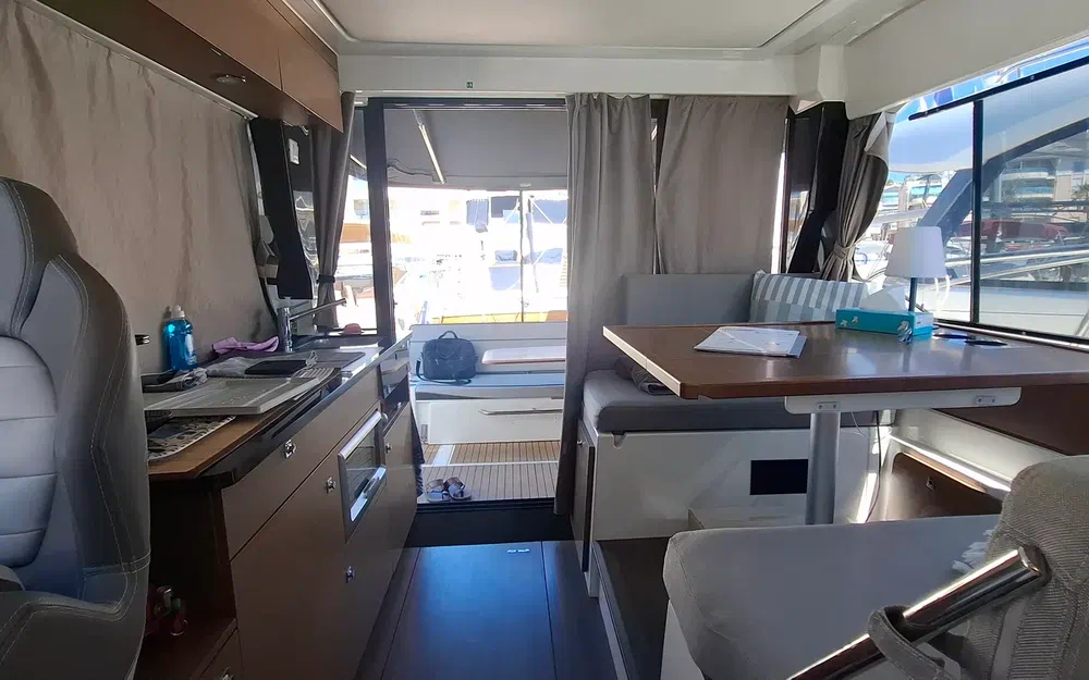 slider 37 Jeanneau Merry Fisher 1095