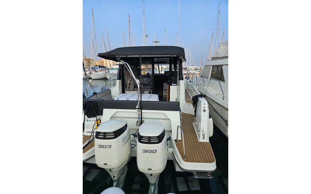 slider 1 Jeanneau Merry Fisher 1095