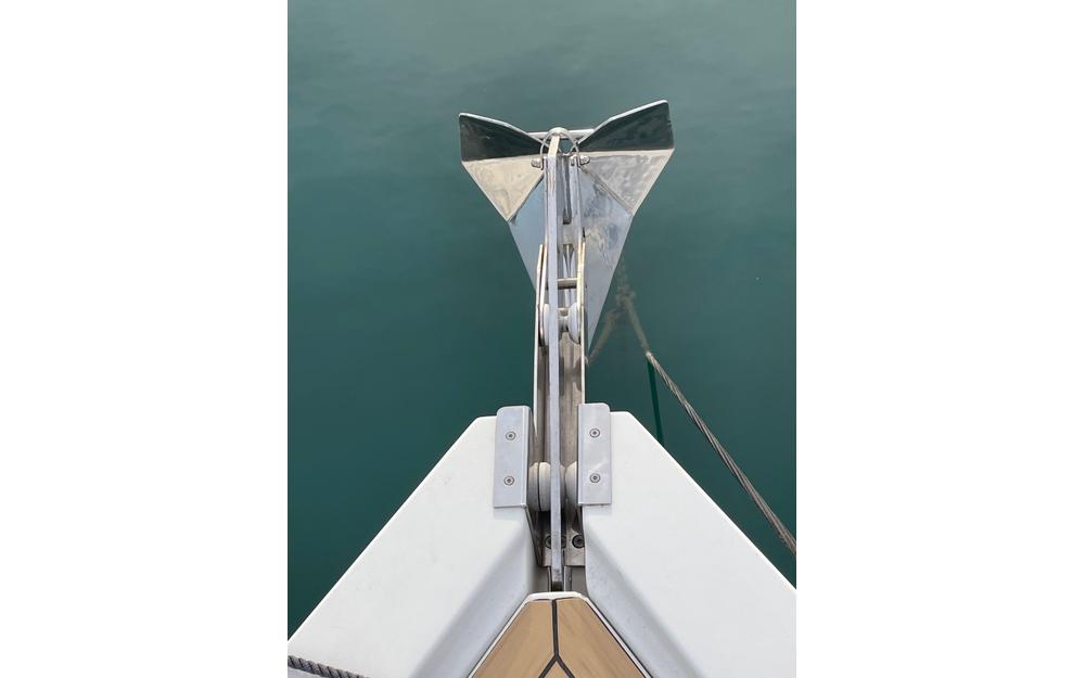 slider 13 De Antonio Yachts D33 Cruiser