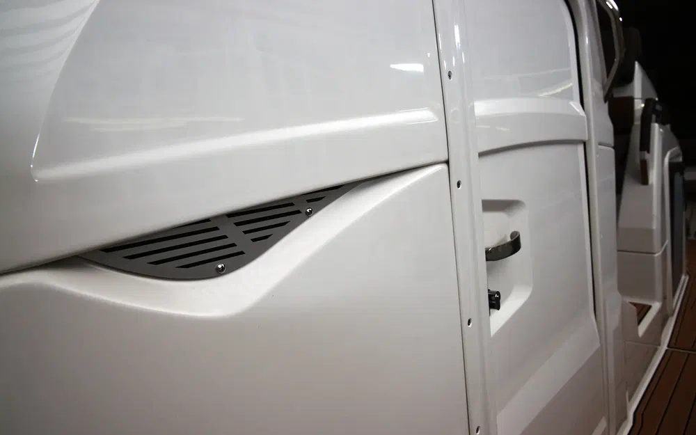 slider 14 Brig Eagle 10