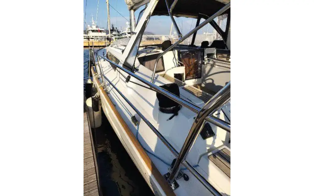 slider 5 Beneteau Oceanis 45