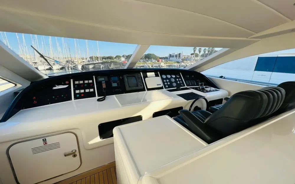 slider 12 Mangusta  72 - null