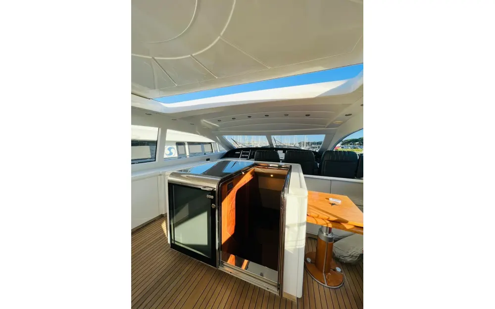 slider 13 Mangusta  72 - null