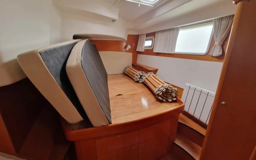 slider 14 Lagoon  440