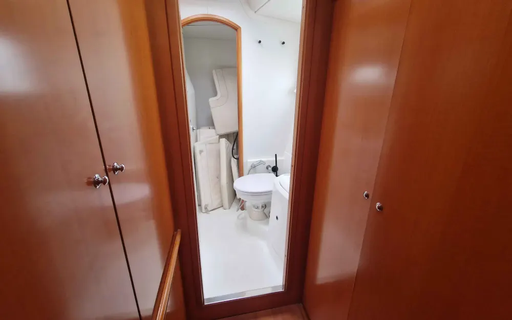 slider 17 Lagoon  440