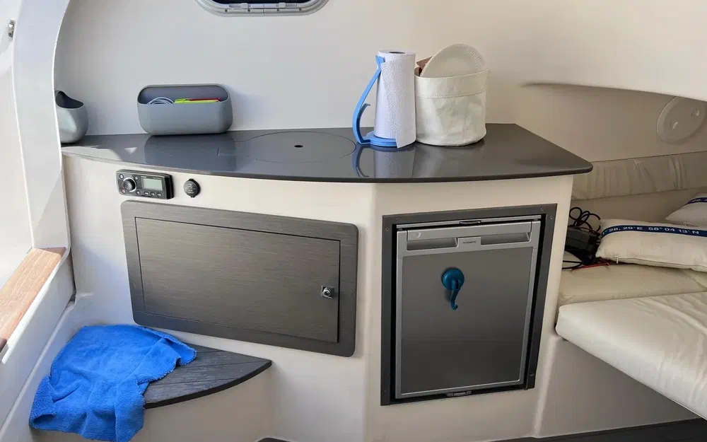 slider 14 Capelli Tempest 900