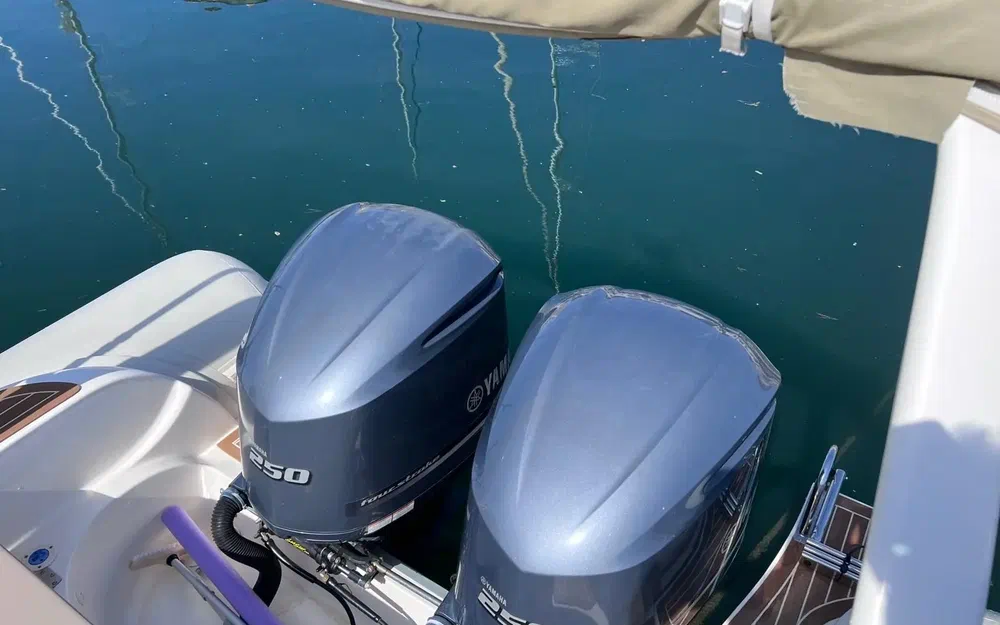 slider 6 Capelli Tempest 900