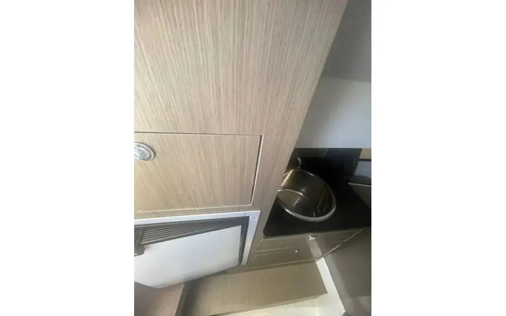 slider 7 Beneteau Flyer 8 SUNdeck V2