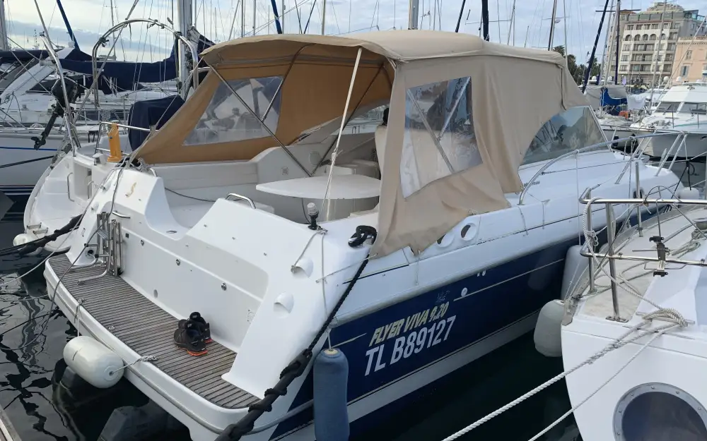 slider 1 Beneteau Flyer 920