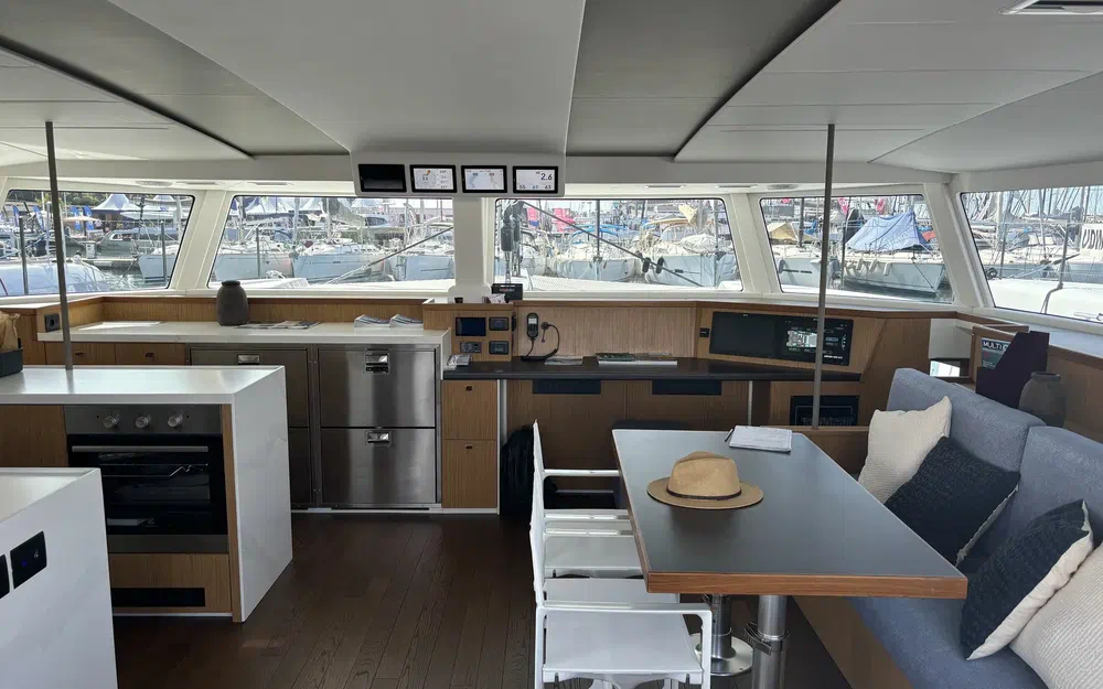 slider 2 Swiss Catamaran Swisscat 55