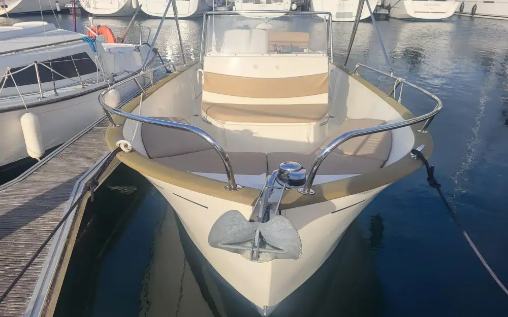 slider 1 Rhea 23 Open