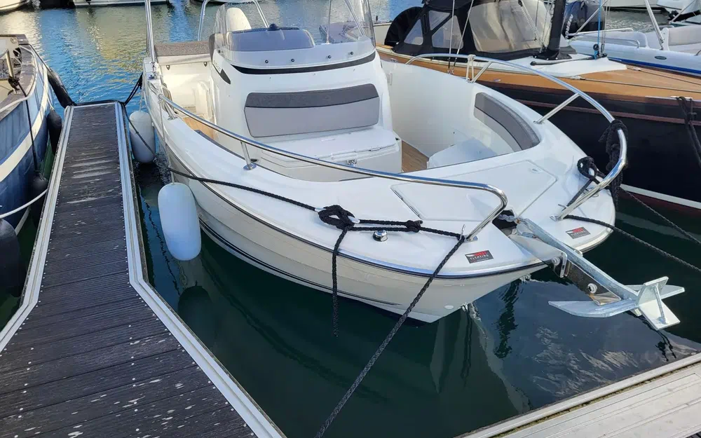 slider 0 Jeanneau Cap Camarat 6.5 CC