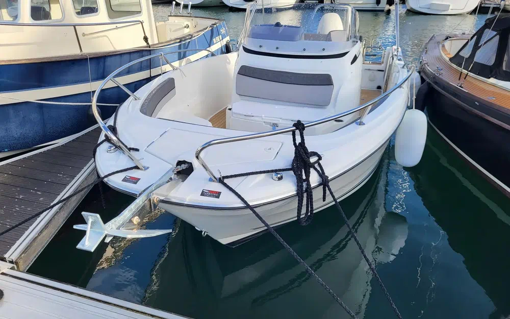 slider 1 Jeanneau Cap Camarat 6.5 CC