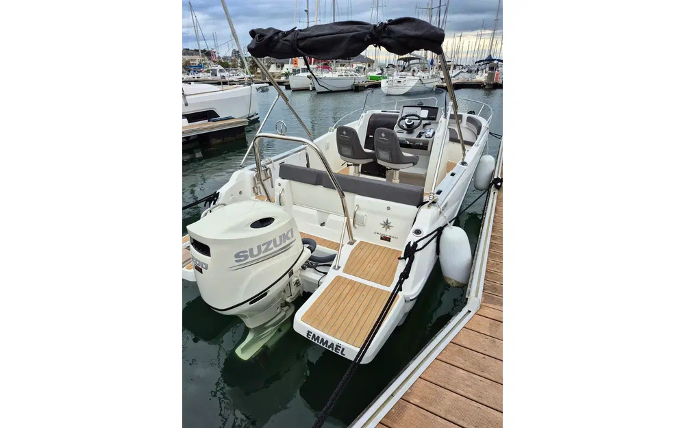 slider 2 Jeanneau Cap Camarat 6.5 CC Serie 3