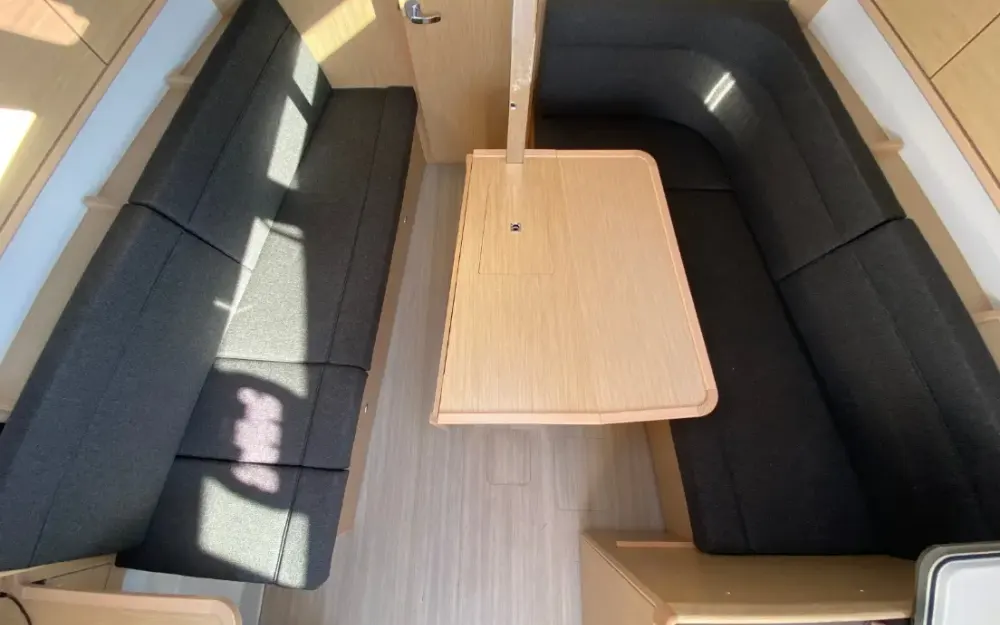 slider 9 Bavaria Cruiser 34