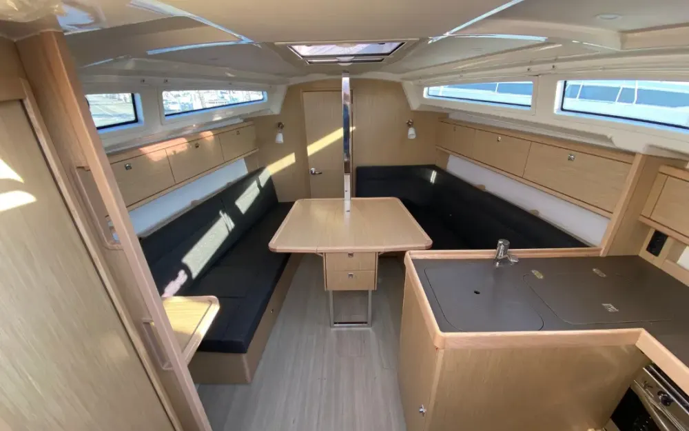 slider 5 Bavaria Cruiser 34