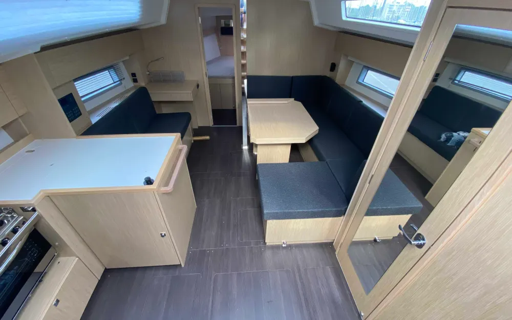 slider 3 Bavaria C42 - null