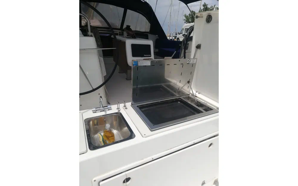 slider 6 Dufour 460 Grand Large