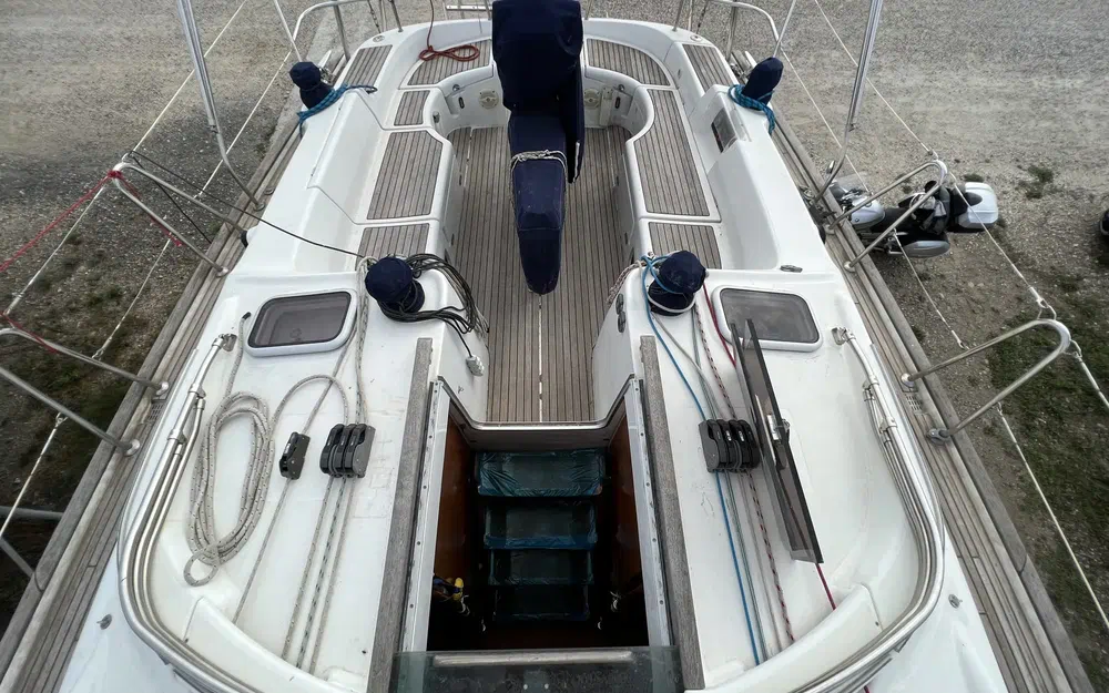 slider 9 Beneteau Oceanis 423