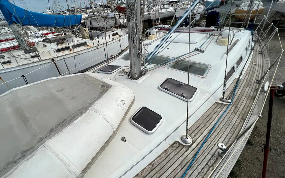 slider 14 Beneteau Oceanis 423