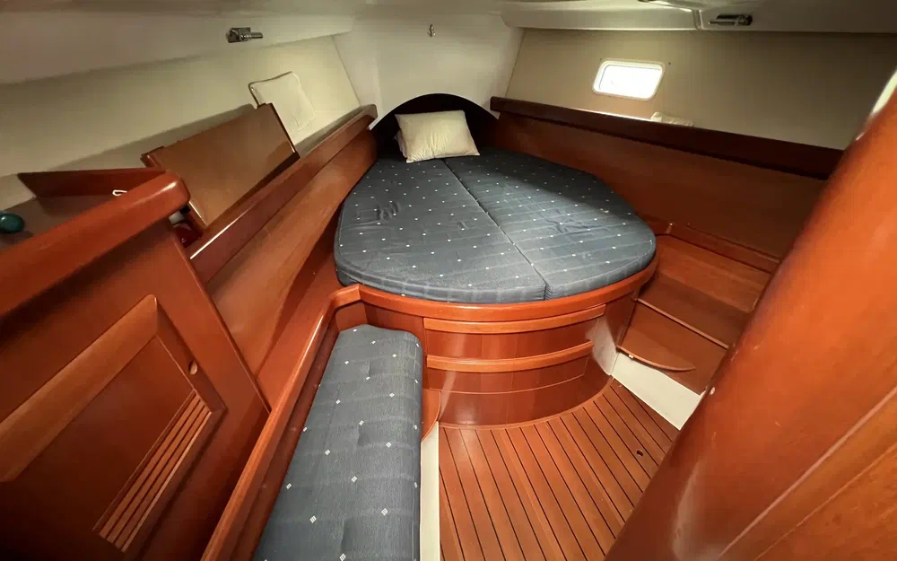 slider 21 Beneteau Oceanis 423