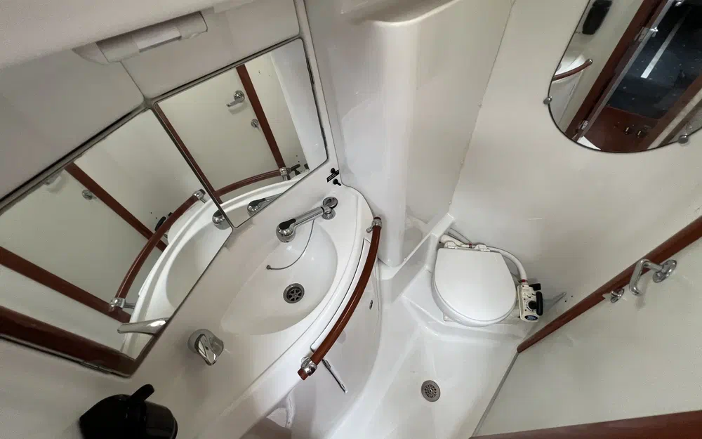 slider 24 Beneteau Oceanis 423
