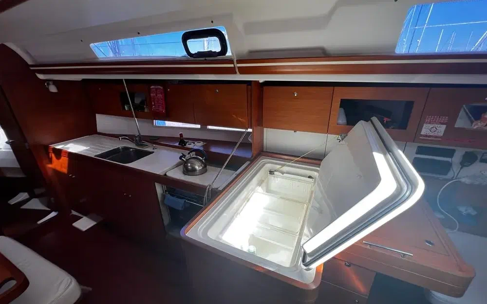 slider 24 Dufour 375