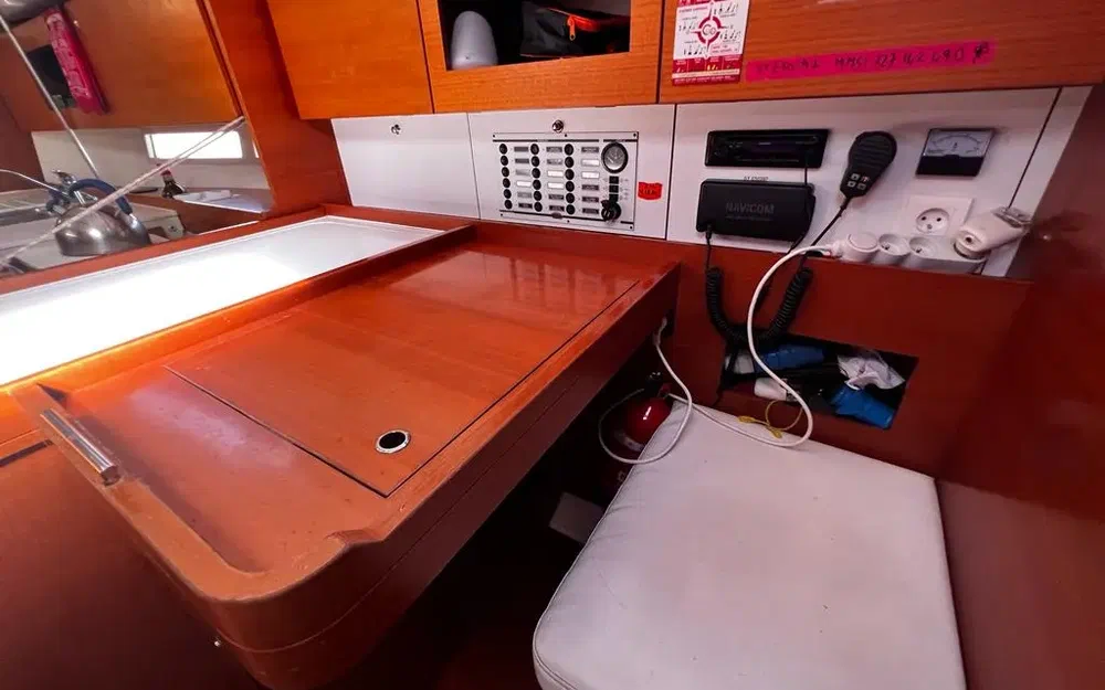 slider 26 Dufour 375