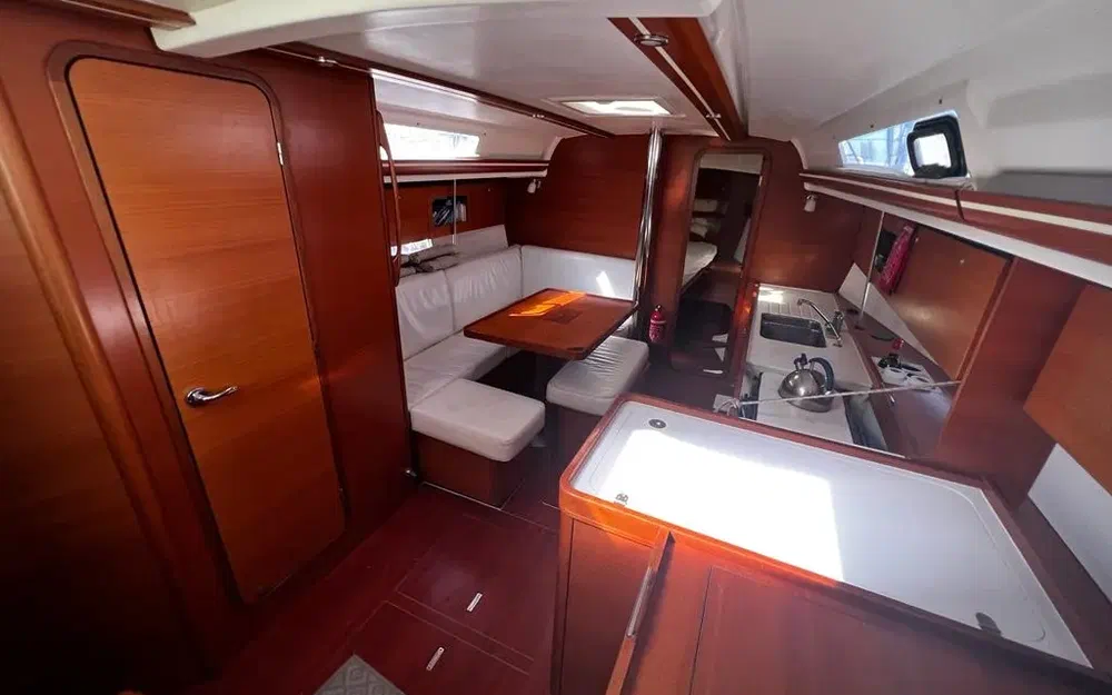 slider 27 Dufour 375