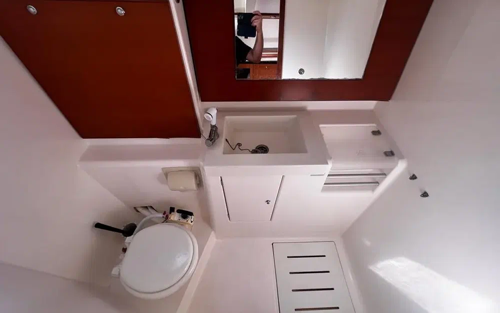 slider 33 Dufour 375