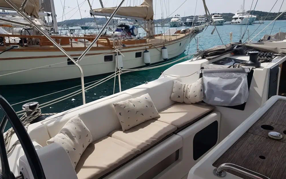 slider 12 Dufour 412