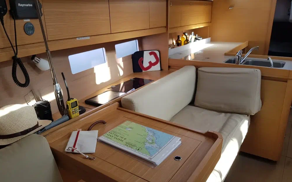 slider 21 Dufour 412