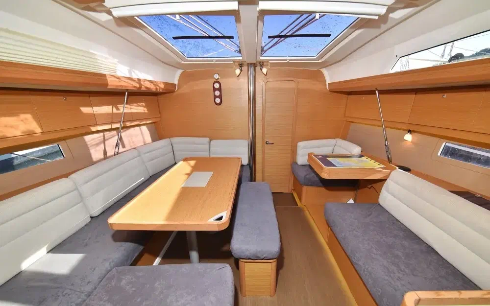 slider 35 Dufour 412