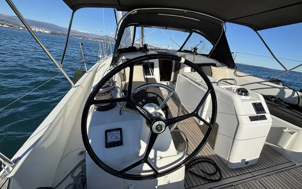 slider 19 Jeanneau Sun Odyssey 410