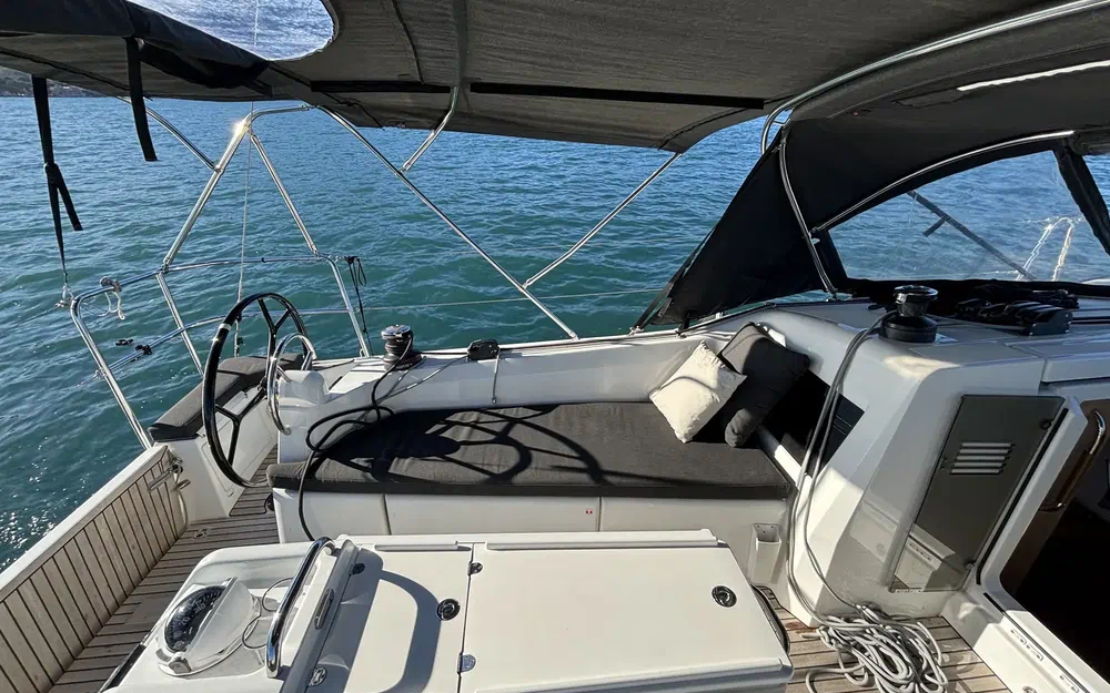 slider 24 Jeanneau Sun Odyssey 410