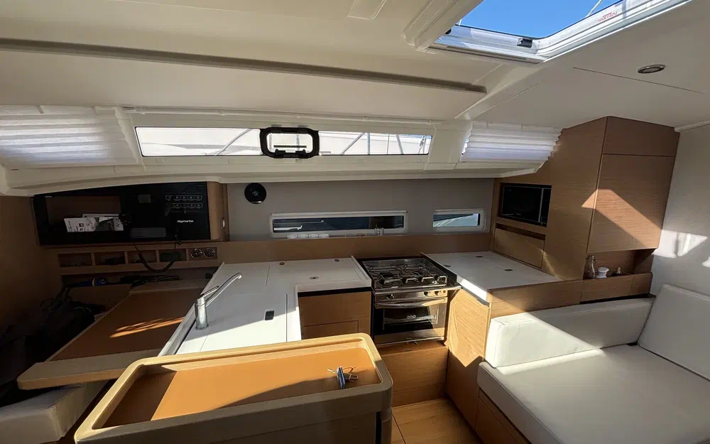 slider 36 Jeanneau Sun Odyssey 410