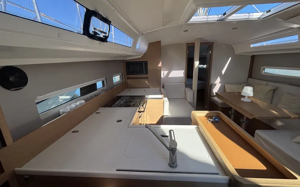 slider 39 Jeanneau Sun Odyssey 410